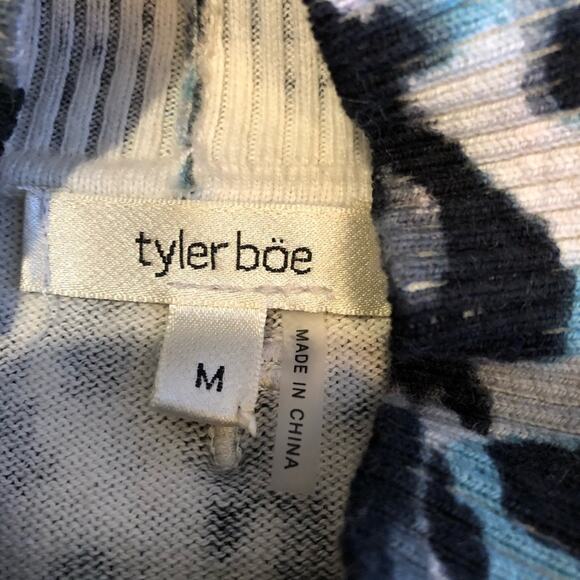 Tyler Boe white black blue fringe trim animal print sweater size Medium - Picture 6 of 13